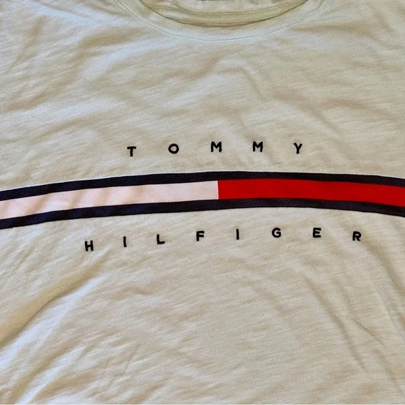 Tommy Hilfiger Womens T-Shirt Size XL Mint Embroidered Logo Flag Relaxed Fit EUC - Picture 5 of 8